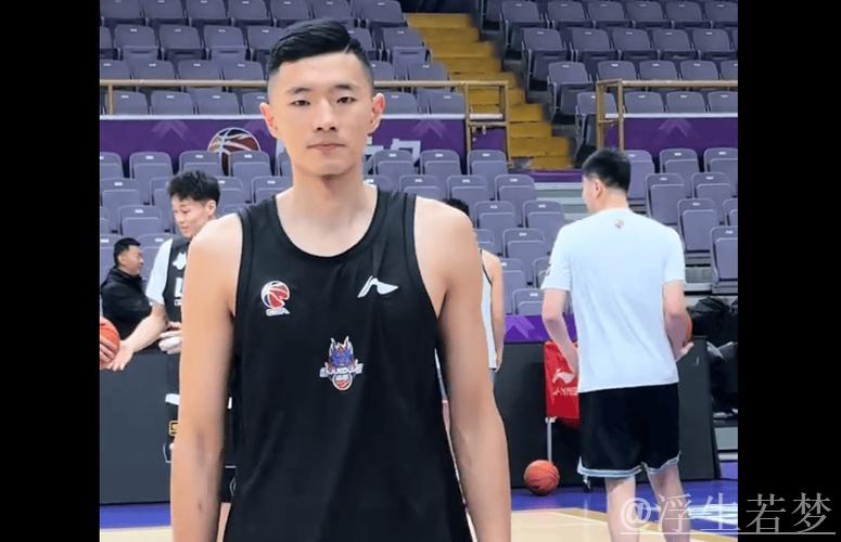 北控男篮发布北控VS山东赛前踩场视频：19:35开战